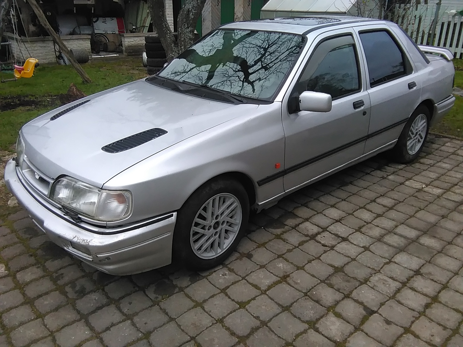 Viimati soetatud, lõhkilastud mootoriga Sierra Cosworth 4*4
